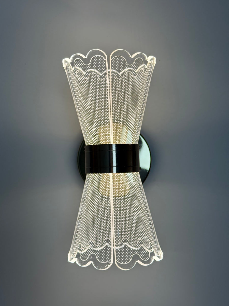Versatile Acrylic Wall Lamp for Functional Workspaces