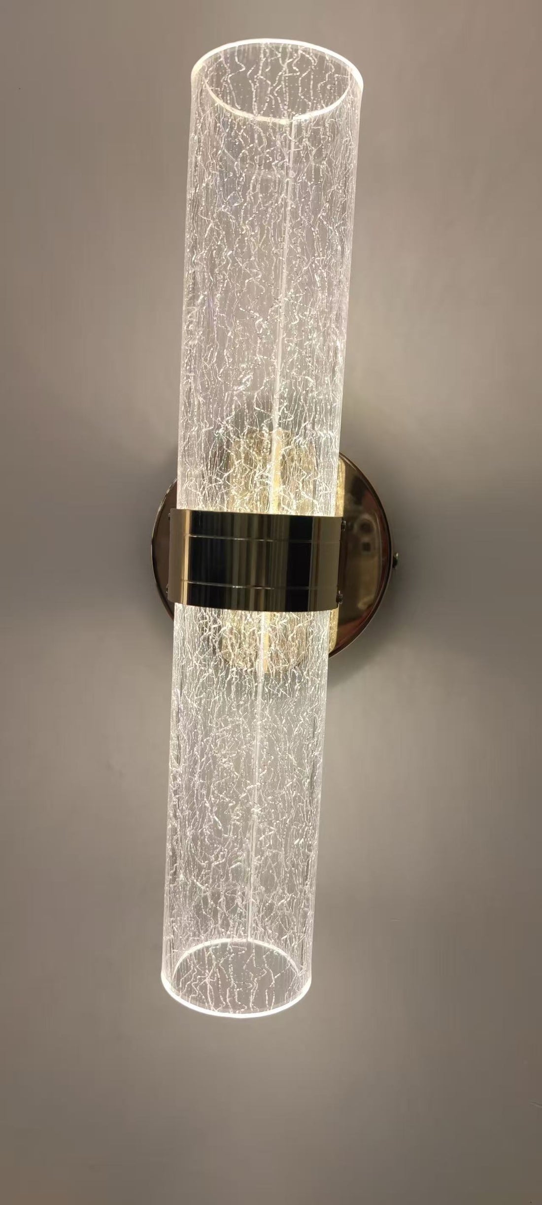 Sleek Acrylic Wall Lamp for Contemporary Hallways