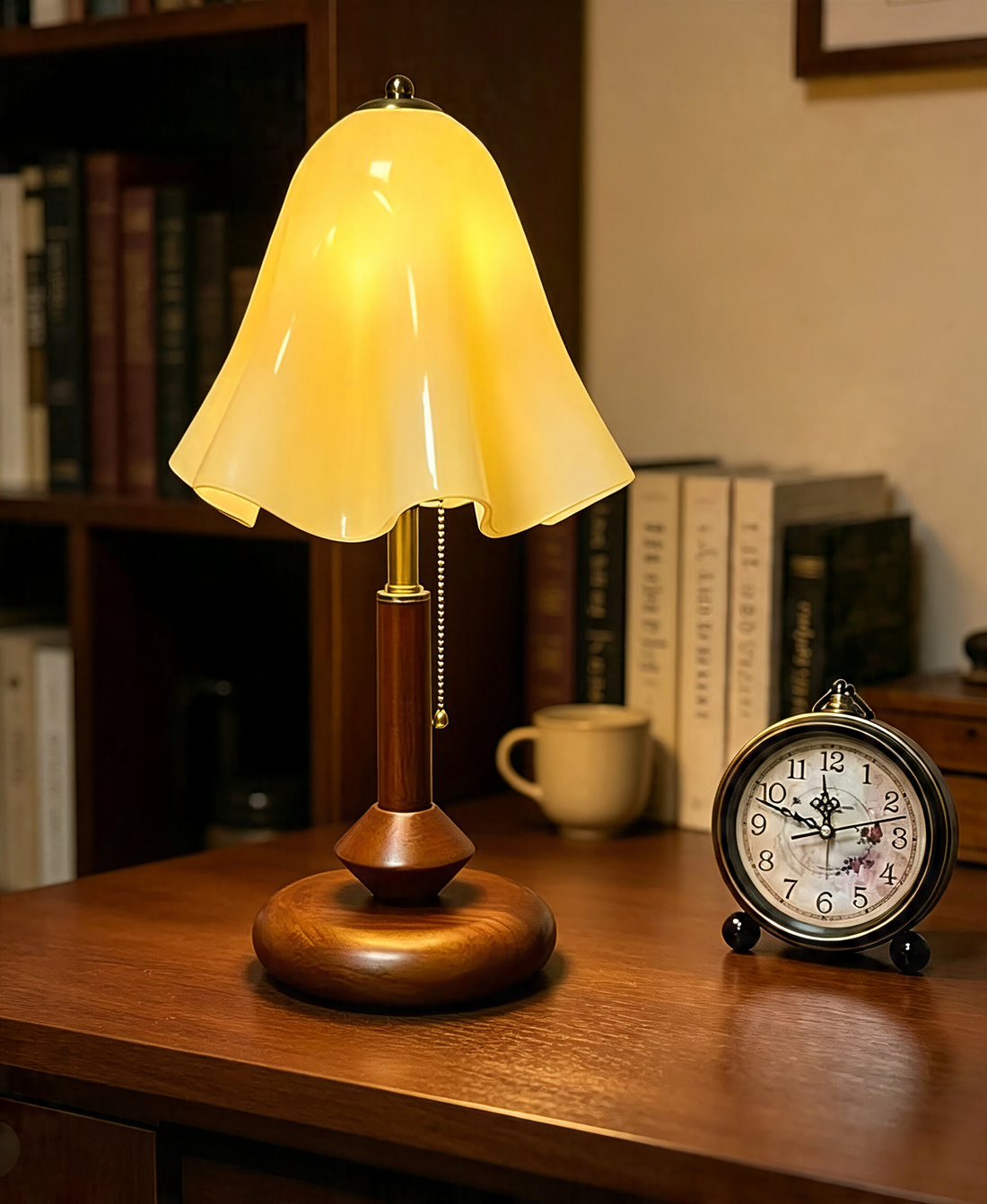 Classic Curved Stem Wood Nightstand Lamp, Retro Pull Chain Reading Lamp for Mid Century Living Room Decor