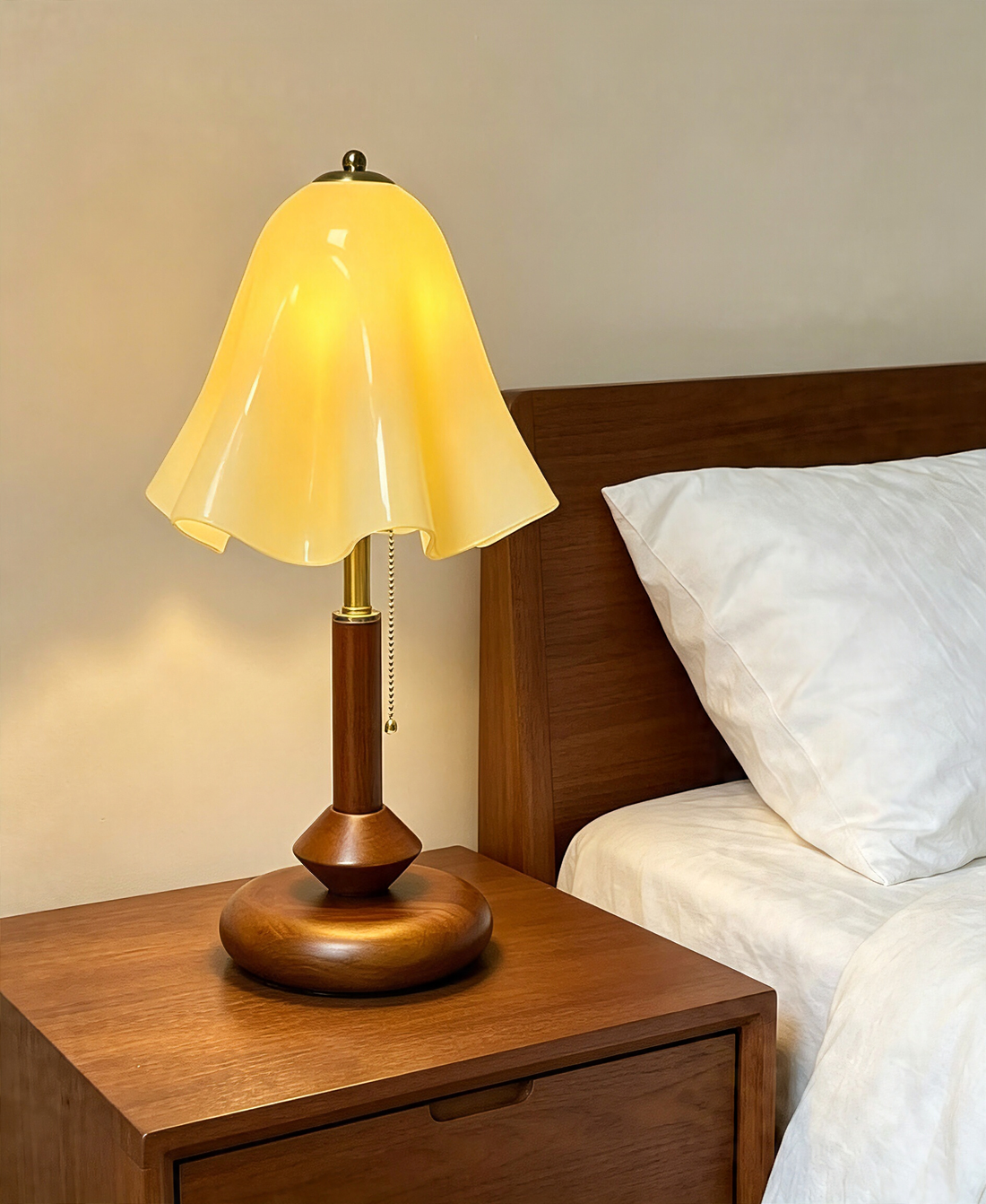 Classic Curved Stem Wood Nightstand Lamp, Retro Pull Chain Reading Lamp for Mid Century Living Room Decor